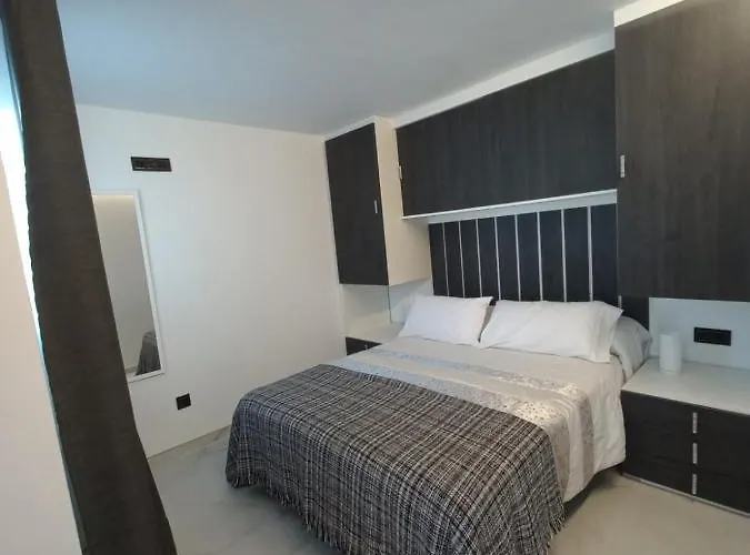 Casa Puerta De Almodovar Apartamento *